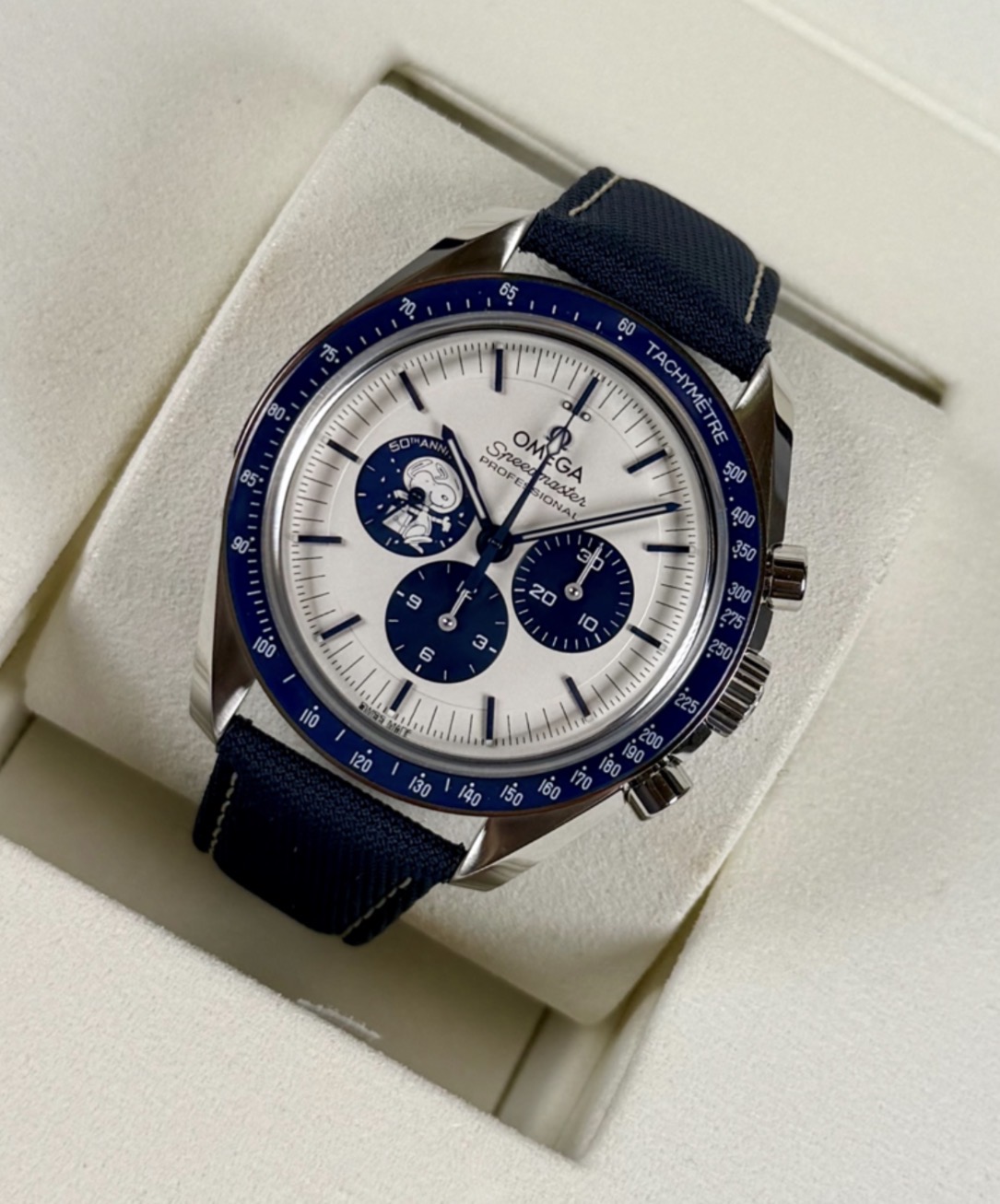 Omega Chronographe Style Speedmaster Snoopy Edition — Tissu Nylon / Canvas bleu