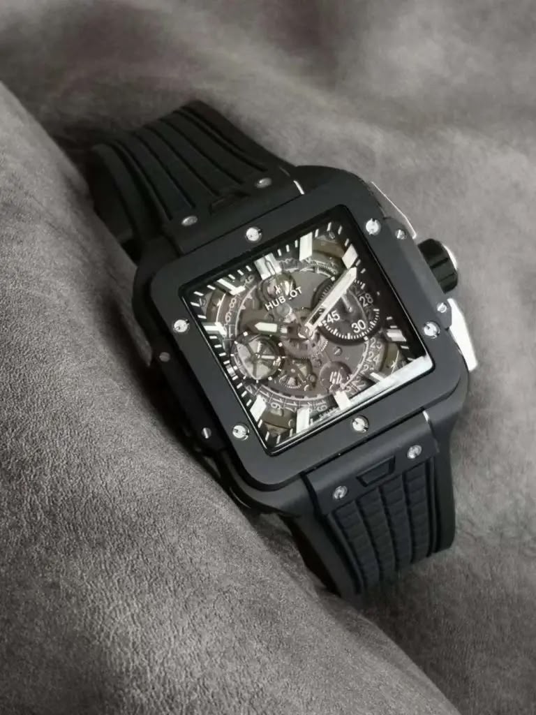 Montre Hublot Square Bang Skeleton All Black — Caoutchouc noir